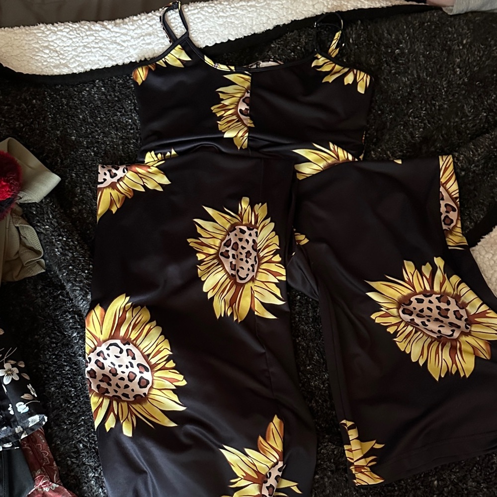 Black Sunflower Print jumpsuit